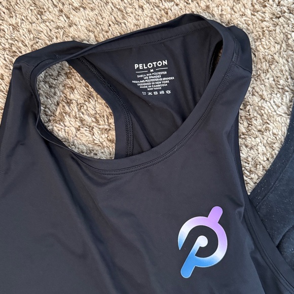 Peloton Tank Tops Womens Lot of 2 stretchy Tank Tops GUC b1015 - Picture 2 of 4